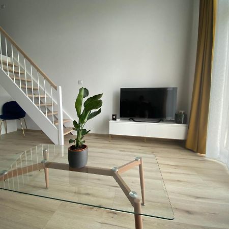 Apartament Wroclaw-Lotnisko Exteriér fotografie